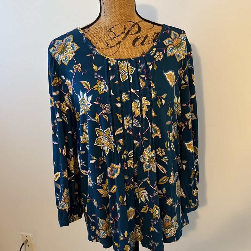 Daniel rainn Blouse